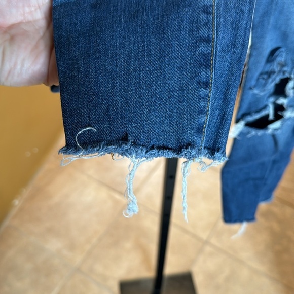 BDG Urban Outfitters Twig High Rise Skinny Jeans Distressed Raw Hem Size 27 - Picture 6 of 9
